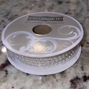 Pearl Ribbion 1/10in x 10yd